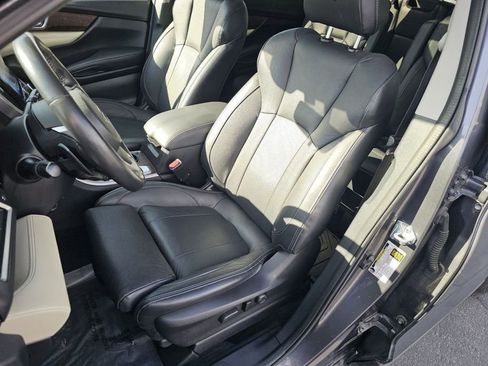 Used 2021 Subaru Ascent Touring AWD/4WD image 6