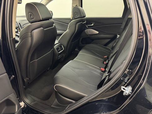 Used 2025 Acura RDX SH-AWD w/ Advance Package image 32