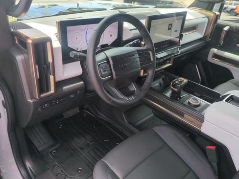 Used 2025 GMC Hummer EV 3X AWD/4WD image 11