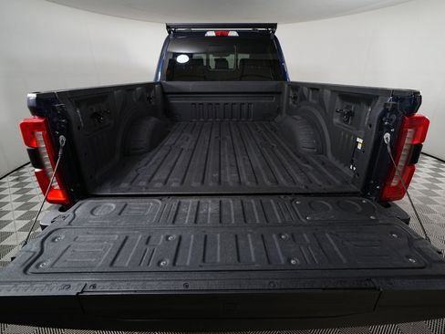 Used 2023 Ford F250 Lariat w/ Lariat Ultimate Package AWD/4WD image 10