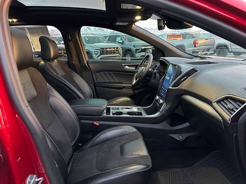 Used 2022 Ford Edge ST w/ Equipment Group 401A image 10