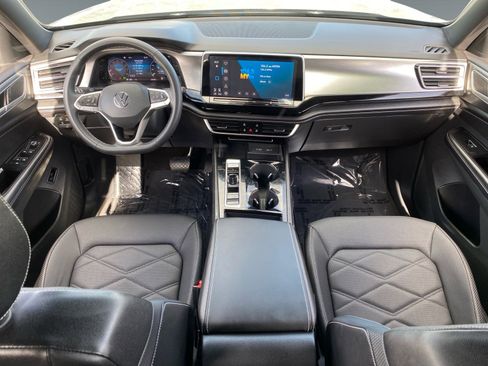 Used 2024 Volkswagen Atlas Cross Sport SE AWD/4WD image 10