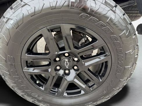 Used 2023 Chevrolet Silverado 1500 Custom RWD image 34