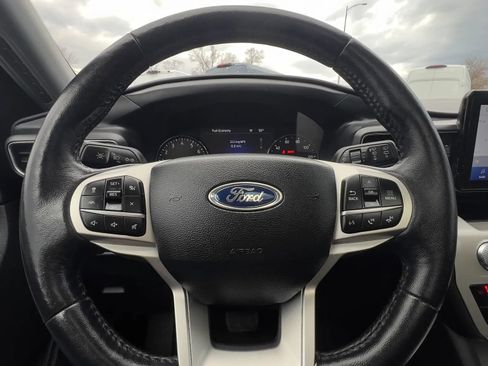 Used 2023 Ford Explorer XLT w/ Equipment Group 202A image 45