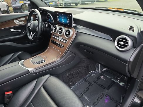 Used 2020 Mercedes-Benz GLC 350e 4MATIC image 36