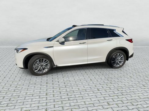 Certified 2025 INFINITI QX50 Luxe w/ Cargo Package AWD/4WD image 5