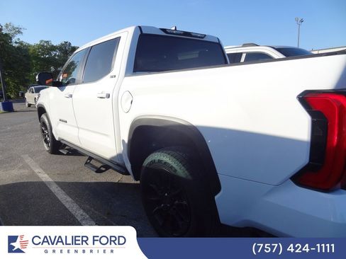 Used 2025 Toyota Tundra SR5 w/ SR5 Premium Package AWD/4WD image 3