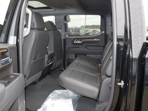 New 2026 GMC Sierra 1500 Elevation w/ Elevation Premium Package AWD/4WD image 10