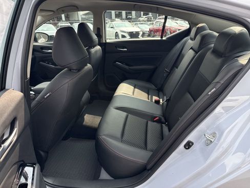 New 2025 Nissan Altima 2.5 SR image 16
