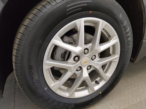 Used 2023 Chevrolet Equinox LT AWD/4WD image 31