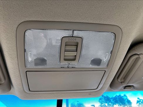 Used 2009 Toyota RAV4 2WD image 30