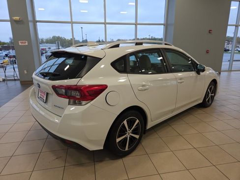 Used 2023 Subaru Impreza Premium image 7