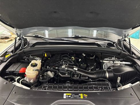 Used 2021 Jeep Grand Cherokee L Limited AWD/4WD image 10