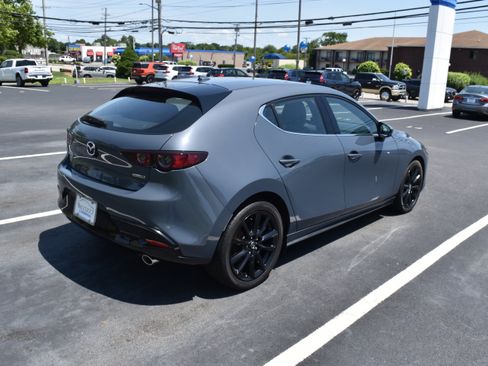 Used 2020 MAZDA MAZDA3 AWD Hatchback w/ Premium Pkg image 3