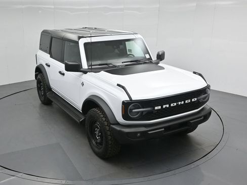 New 2026 Ford Bronco Outer Banks image 38