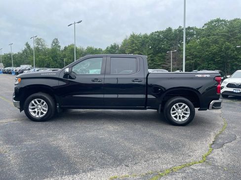 Used 2023 Chevrolet Silverado 1500 LT AWD/4WD image 3