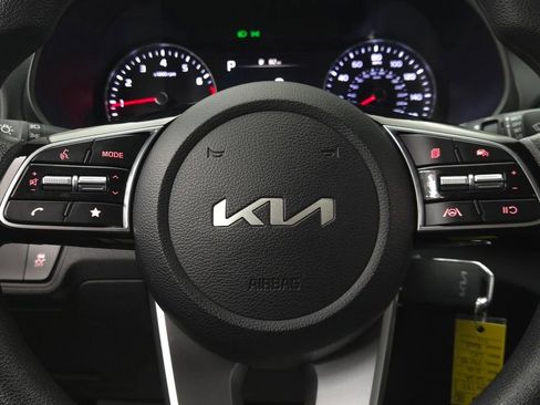 Used 2024 Kia Forte LXS image 21