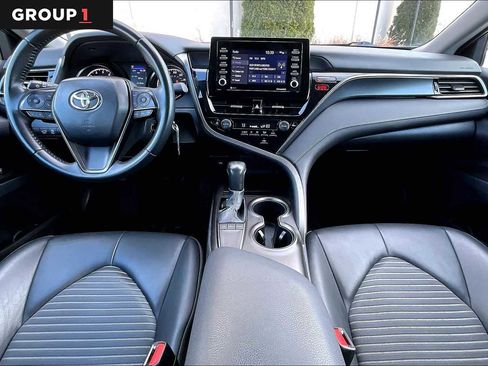 Used 2024 Toyota Camry SE image 16