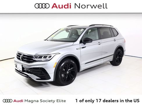 Used 2024 Volkswagen Tiguan SE R-Line AWD/4WD image 9
