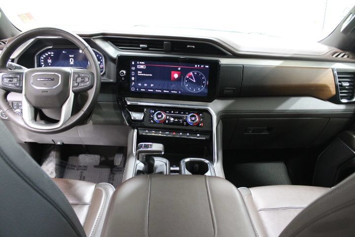 Used 2023 GMC Sierra 1500 Denali w/ Denali Reserve Package AWD/4WD image 33