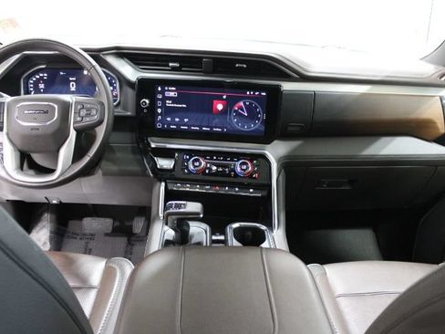 Used 2023 GMC Sierra 1500 Denali w/ Denali Reserve Package AWD/4WD image 33