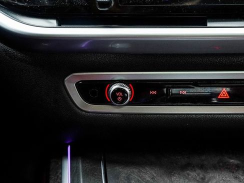 Used 2024 BMW X7 M60i w/ Executive Package image 26