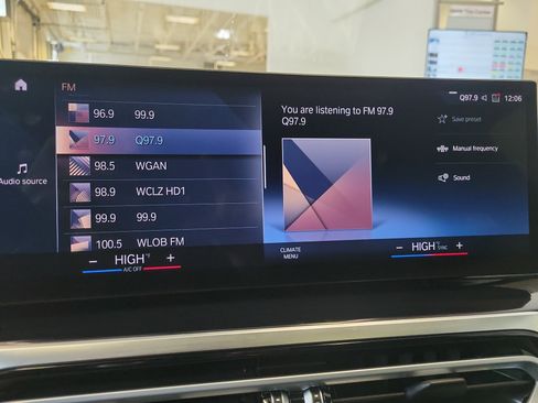 Used 2024 BMW M240i xDrive Coupe w/ Premium Package image 25