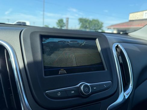 Used 2019 Chevrolet Equinox LT w/ Driver Convenience Package FWD image 19