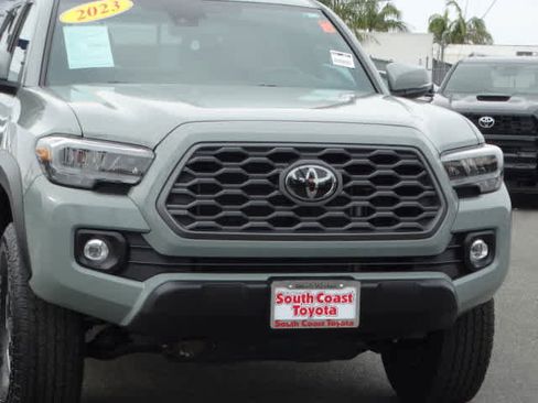 Used 2023 Toyota Tacoma TRD Off-Road image 4