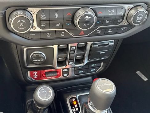 New 2026 Jeep Gladiator Rubicon AWD/4WD image 22