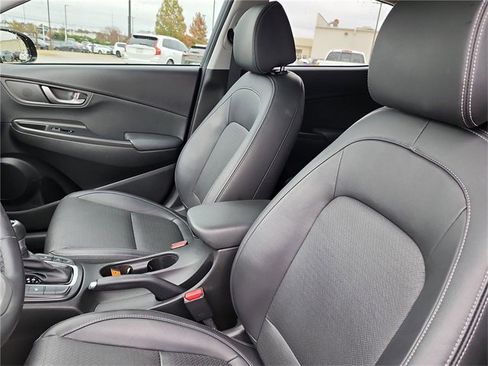 Used 2021 Hyundai Kona Ultimate w/ Cargo Package image 23