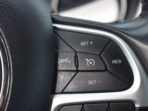 Used 2020 Jeep Compass Latitude w/ Cold Weather Group image 24