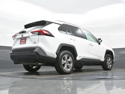 Used 2024 Toyota RAV4 XLE w/ Convenience Package AWD/4WD image 33