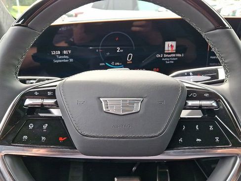 New 2026 Cadillac Vistiq Luxury w/ LPO, Floor Liner Package AWD/4WD image 13
