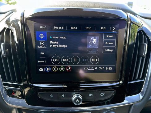 Used 2023 Chevrolet Traverse LT AWD/4WD image 21