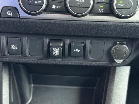 Used 2021 Toyota Tacoma SR5 RWD image 22