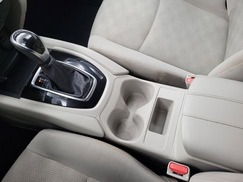 Used 2019 Nissan Rogue Sport SV image 26