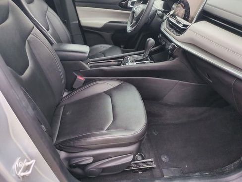 Used 2025 Jeep Compass Limited image 26