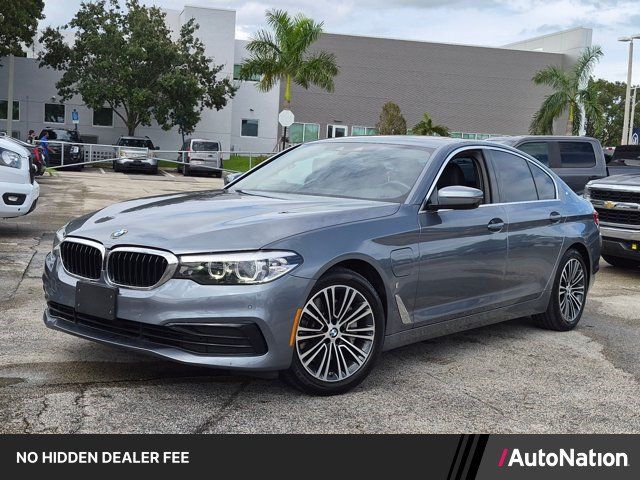 Used 2019 BMW 530e w/ Convenience Package RWD image 1