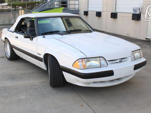 Used 1989 Ford Mustang LX RWD image 14