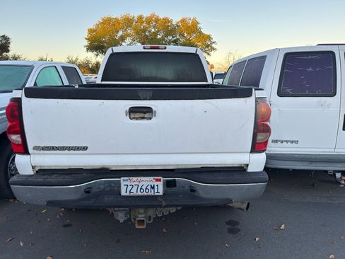 Used 2006 Chevrolet Silverado 2500 LT w/ Onstar Plus Package image 5