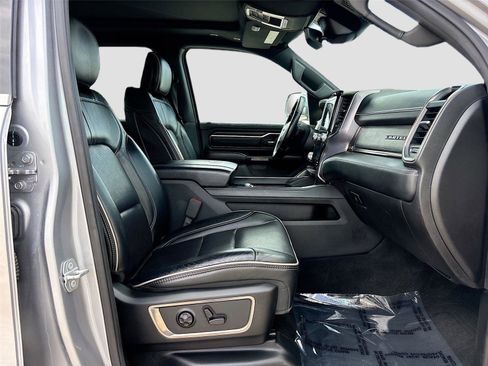 Used 2019 RAM 1500 Limited image 32