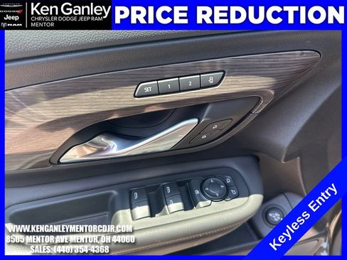 Used 2024 GMC Terrain Denali AWD/4WD image 13