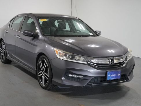 Used 2017 Honda Accord Sport Special Edition image 3