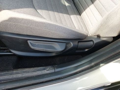 Used 2025 Kia K4 EX image 16