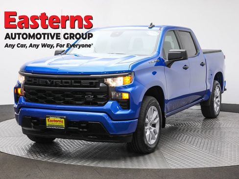 Used 2022 Chevrolet Silverado 1500 Custom image 1
