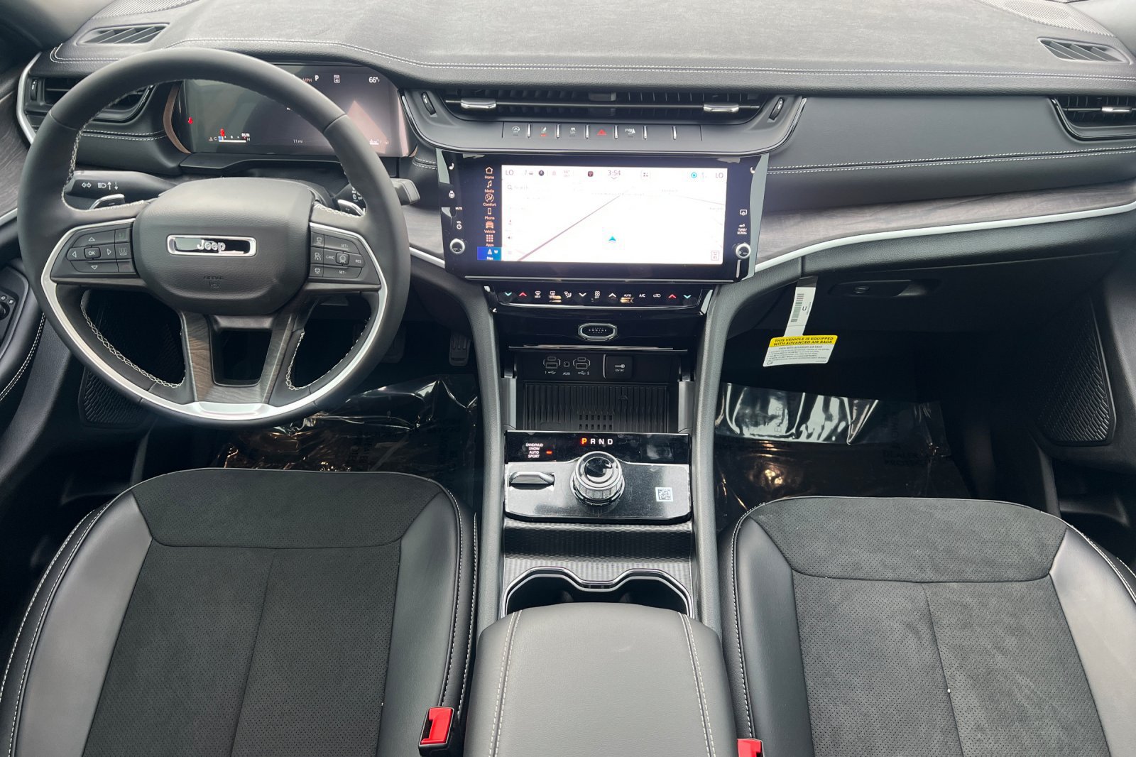 New 2026 Jeep Grand Cherokee Altitude AWD/4WD image 9