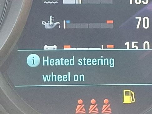 Used 2025 Porsche Macan image 24