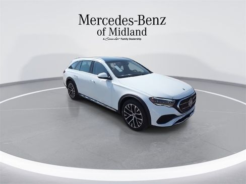 New 2026 Mercedes-Benz E 450 4MATIC All-Terrain Wagon image 2