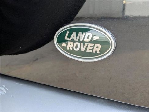 Used 2022 Land Rover Defender 90 S image 6